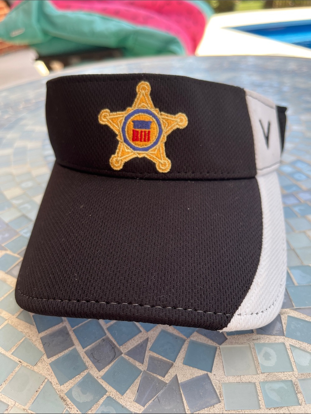 Callaway Black and White Men's Visor with Gold Star Emblem